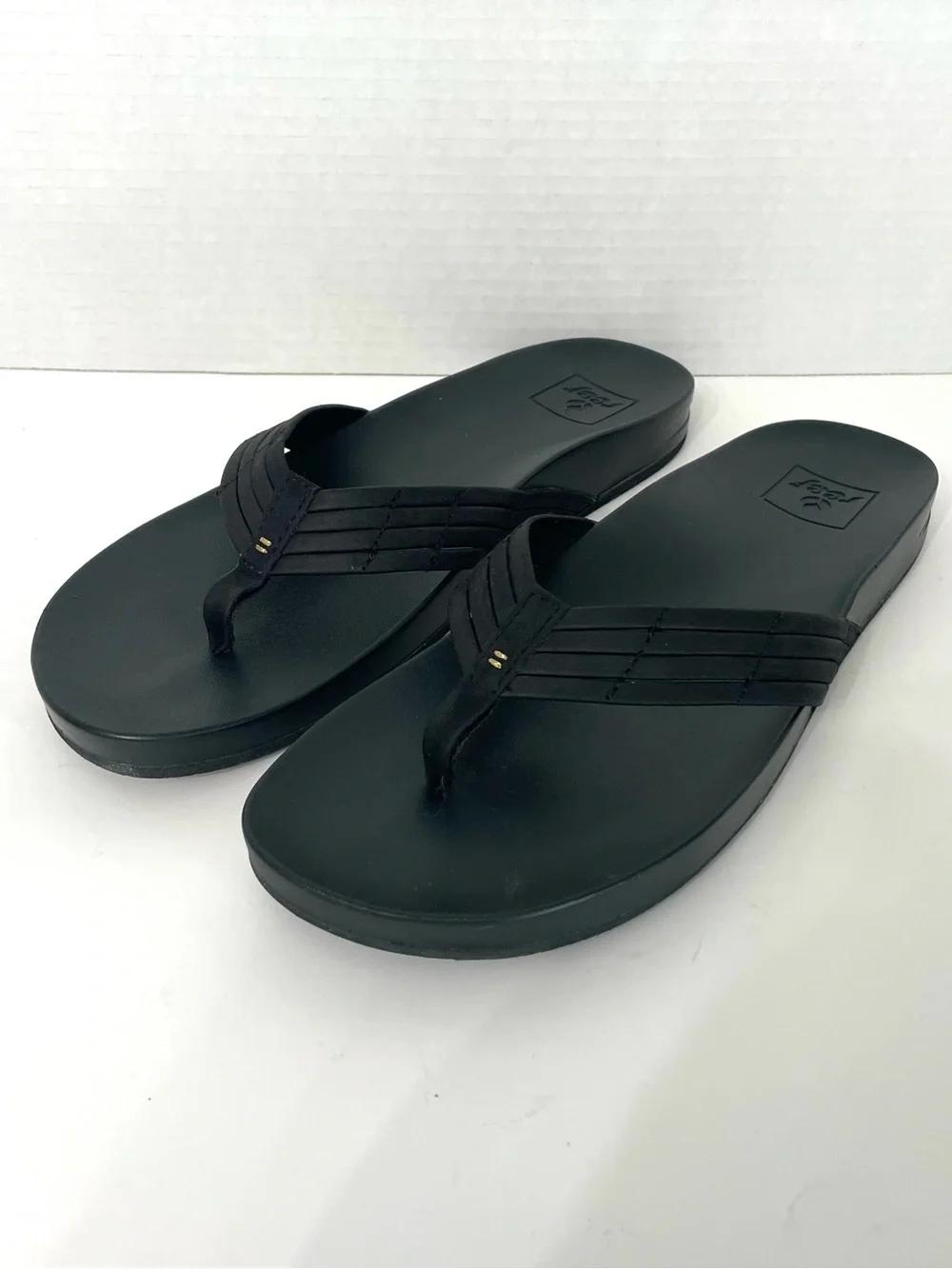 Reef Womens Black Flip Flop Sandals Arch Support Foam Beach Sz 9